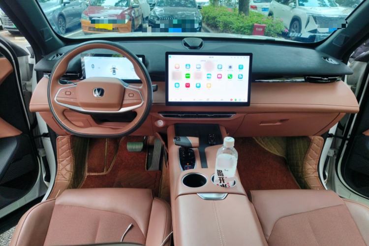 Used CHANGAN UNI-Z 2025 1.5T Luxury Version Center Console