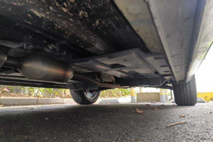 Used CHANGAN UNI-Z 2025 1.5T Luxury Version Chassis Front Left