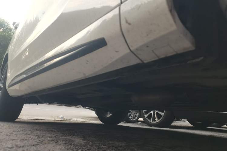 Used CHANGAN UNI-Z 2025 1.5T Premium Edition Chassis Front Right