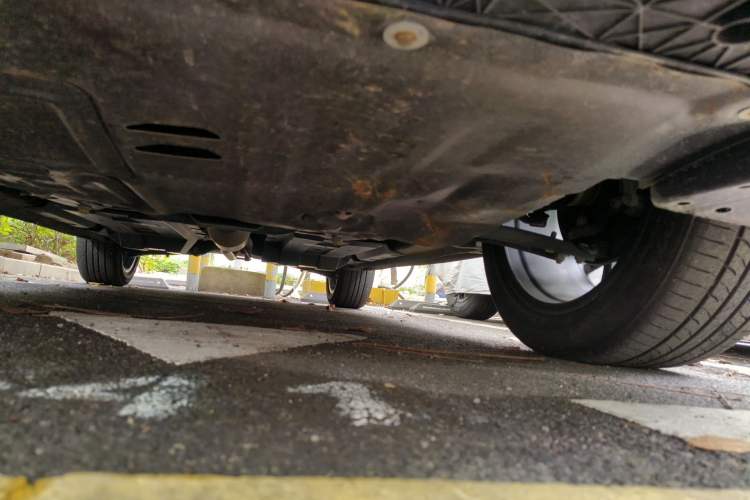Used CHANGAN UNI-Z 2025 1.5T Luxury Version Chassis Front