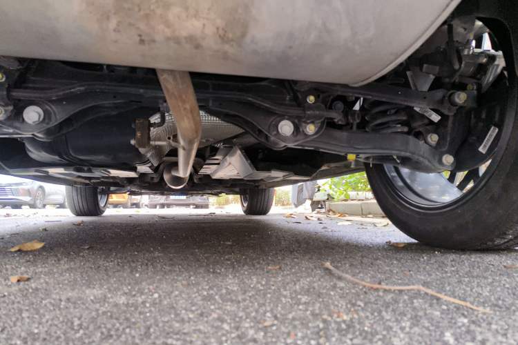 Used CHANGAN UNI-Z 2025 1.5T Luxury Version Chassis Rear