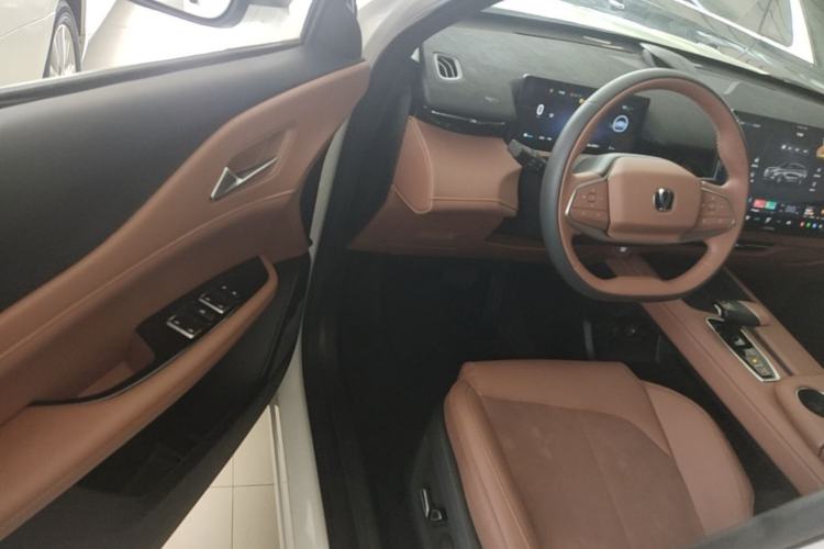 Used CHANGAN UNI-Z 2025 1.5T Luxury Version Driver Seat