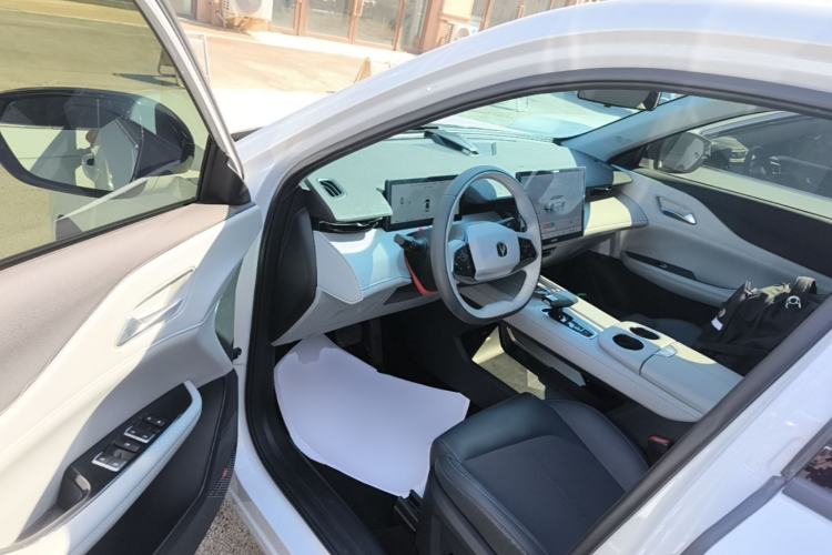 Used CHANGAN UNI-Z 2025 1.5T Luxury Version Driver Seat