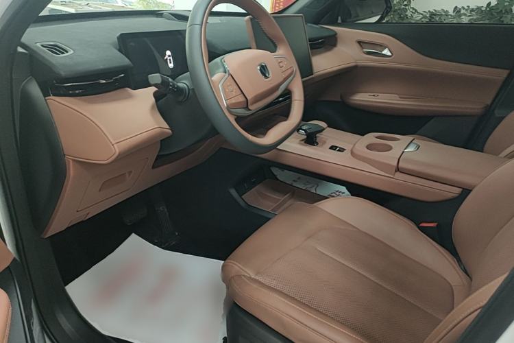 Used CHANGAN UNI-Z 2025 1.5T Premium Edition Driver Seat