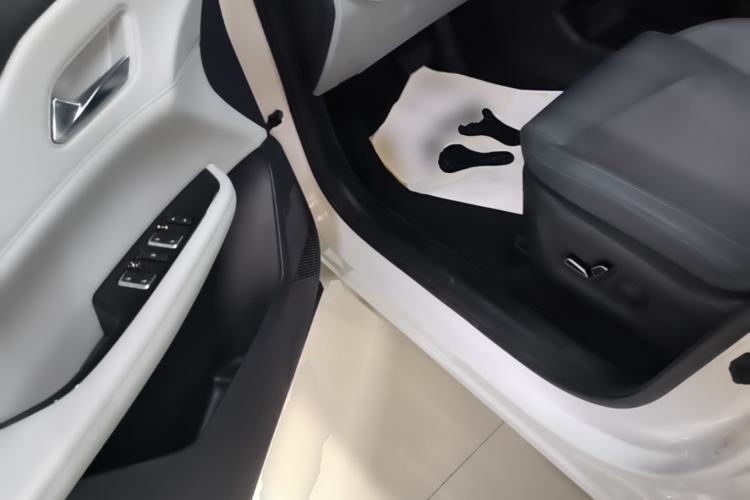 Used CHANGAN UNI-Z 2025 1.5T Luxury Version Driver Seat