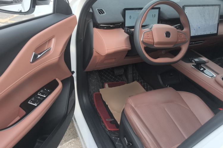 Used CHANGAN UNI-Z 2025 1.5T Premium Edition Driver Seat