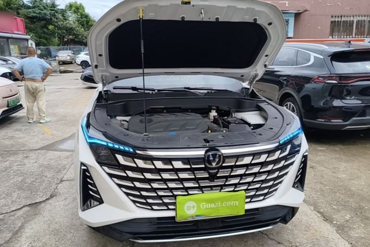 Used CHANGAN UNI-Z 2025 1.5T Luxury Version Engine Bay
