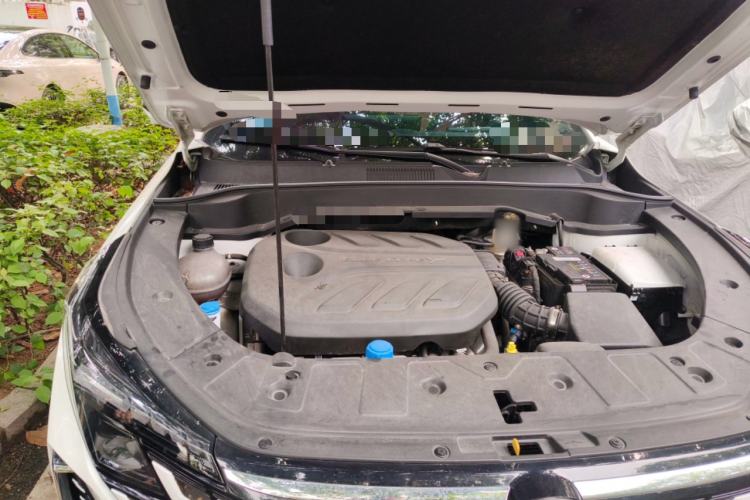 Used CHANGAN UNI-Z 2025 1.5T Luxury Version Engine Bay Right