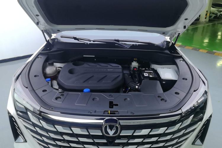 Used CHANGAN UNI-Z 2025 1.5T Premium Edition Engine Bay