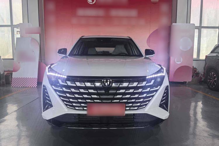 Used CHANGAN UNI-Z 2025 1.5T Luxury Version Exterior 1