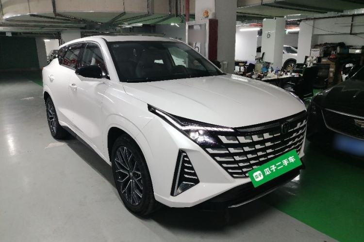 Used CHANGAN UNI-Z 2025 1.5T Luxury Version Exterior 1