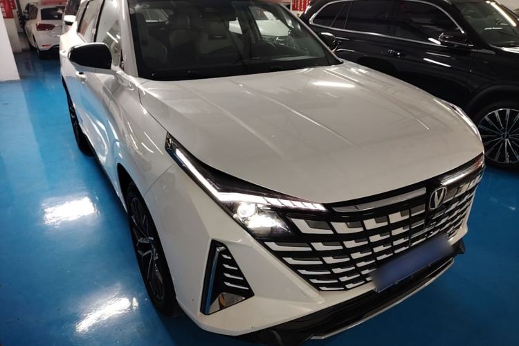 Used CHANGAN UNI-Z 2025 1.5T Luxury Version Exterior 1