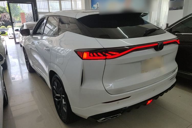 Used CHANGAN UNI-Z 2025 1.5T Luxury Version Exterior 2