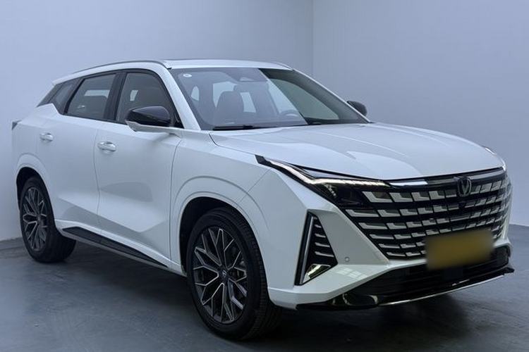 Used CHANGAN UNI-Z 2025 1.5T Premium Edition Exterior 2