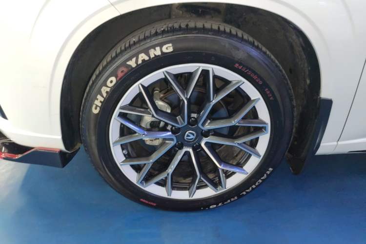 Used CHANGAN UNI-Z 2025 1.5T Premium Edition Exterior 4