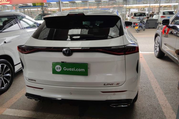 Used CHANGAN UNI-Z 2025 1.5T Luxury Version Exterior 4