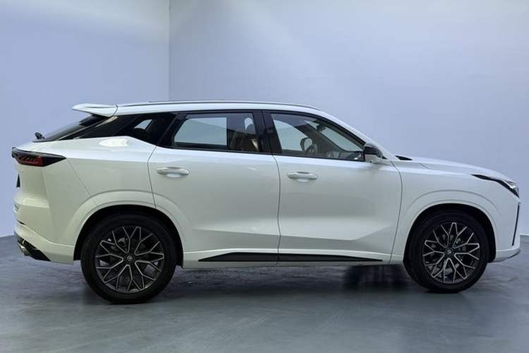 Used CHANGAN UNI-Z 2025 1.5T Premium Edition Exterior 4