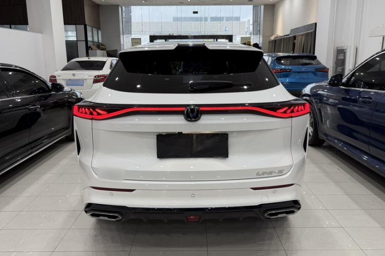 Used CHANGAN UNI-Z 2025 1.5T Luxury Version Exterior 4
