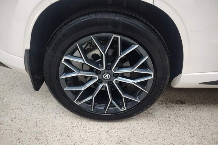Used CHANGAN UNI-Z 2025 1.5T Luxury Version Exterior 5
