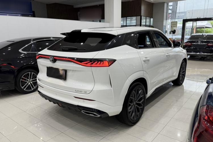Used CHANGAN UNI-Z 2025 1.5T Luxury Version Exterior 5