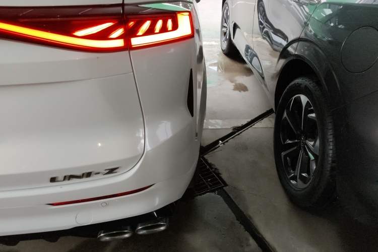 Used CHANGAN UNI-Z 2025 1.5T Premium Edition Exterior 6