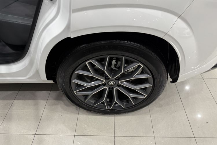 Used CHANGAN UNI-Z 2025 1.5T Luxury Version Exterior 8