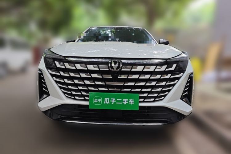 Used CHANGAN UNI-Z 2025 1.5T Luxury Version Front