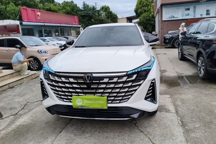 Used CHANGAN UNI-Z 2025 1.5T Luxury Version Front