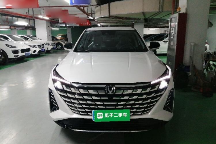 Used CHANGAN UNI-Z 2025 1.5T Luxury Version Front