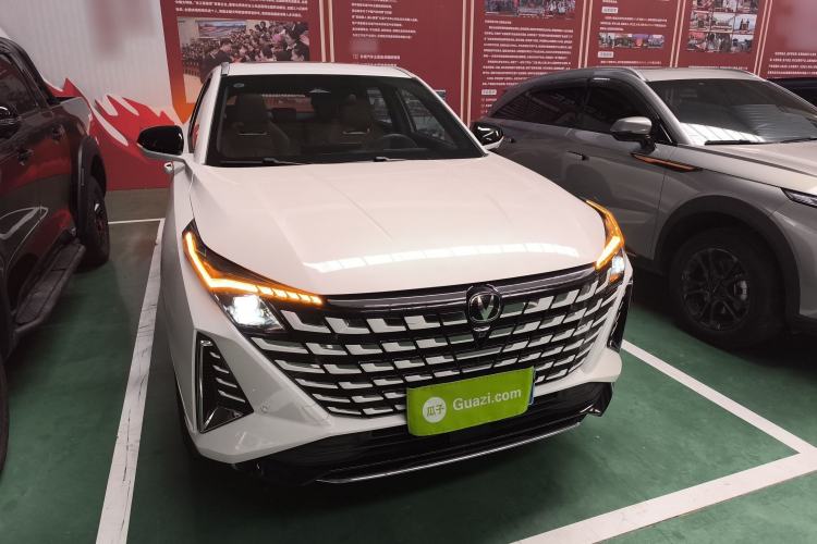 Used CHANGAN UNI-Z 2025 1.5T Premium Edition Front