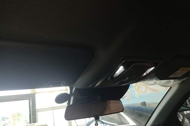Used CHANGAN UNI-Z 2025 1.5T Luxury Version Headliner