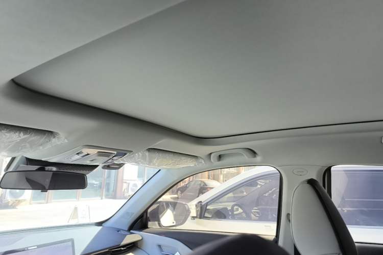 Used CHANGAN UNI-Z 2025 1.5T Luxury Version Headliner