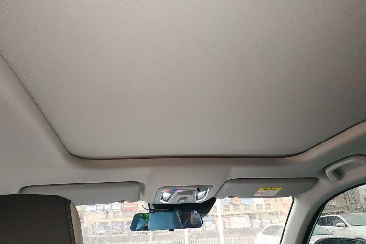 Used CHANGAN UNI-Z 2025 1.5T Luxury Version Headliner