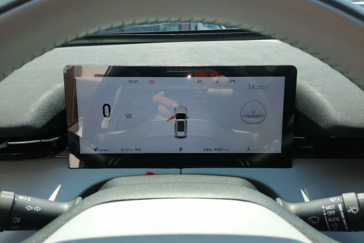 Used CHANGAN UNI-Z 2025 1.5T Luxury Version Instrument Cluster