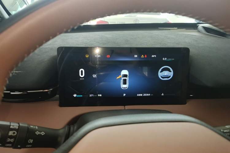 Used CHANGAN UNI-Z 2025 1.5T Luxury Version Instrument Cluster