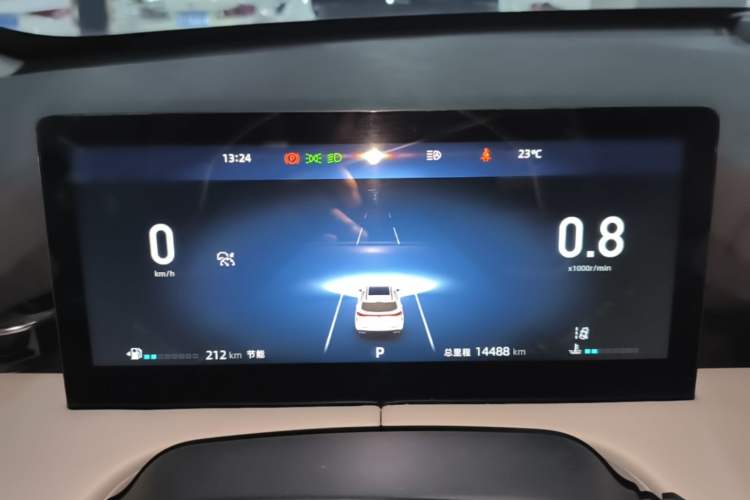 Used CHANGAN UNI-Z 2025 1.5T Luxury Version Instrument Cluster