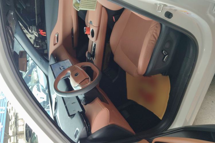 Used CHANGAN UNI-Z 2025 1.5T Luxury Version Interior 1