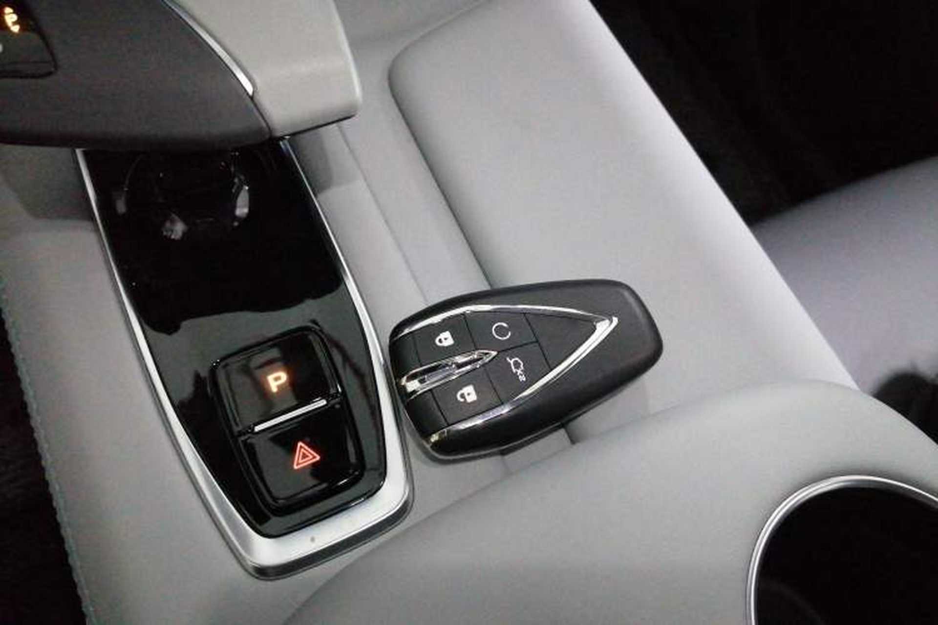 Used CHANGAN UNI-Z 2025 1.5T Luxury Version Interior 1