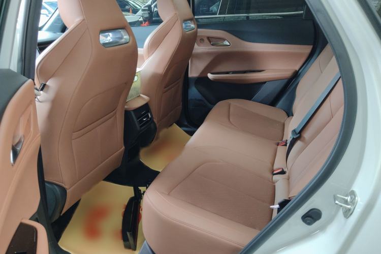 Used CHANGAN UNI-Z 2025 1.5T Luxury Version Interior 2