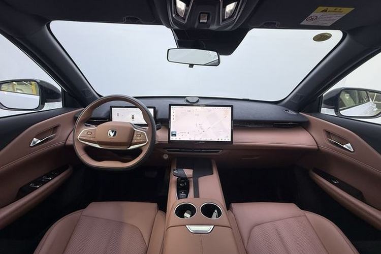 Used CHANGAN UNI-Z 2025 1.5T Premium Edition Interior 2