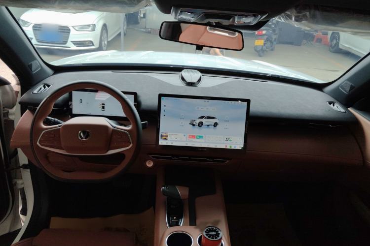 Used CHANGAN UNI-Z 2025 1.5T Luxury Version Interior 3