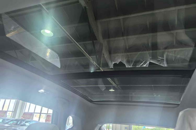 Used CHANGAN UNI-Z 2025 1.5T Luxury Version Interior 4