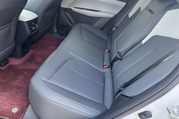 Used CHANGAN UNI-Z 2025 1.5T Premium Edition Interior 4