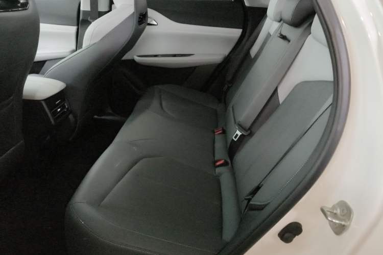Used CHANGAN UNI-Z 2025 1.5T Premium Edition Interior 4