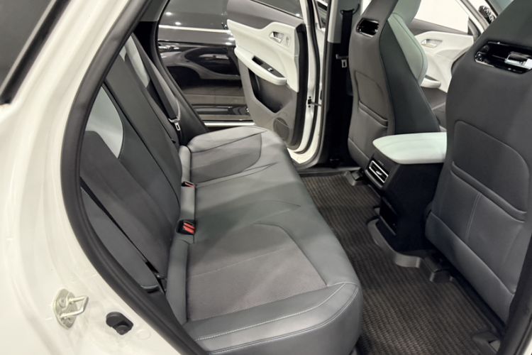 Used CHANGAN UNI-Z 2025 1.5T Luxury Version Interior 5