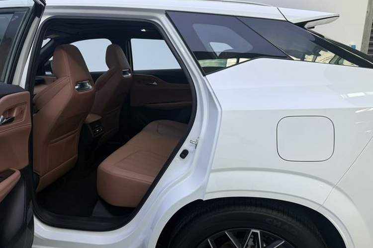 Used CHANGAN UNI-Z 2025 1.5T Premium Edition Interior 6