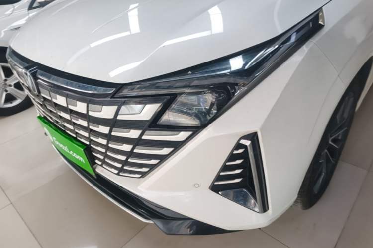 Used CHANGAN UNI-Z 2025 1.5T Premium Edition Left Front Headlight