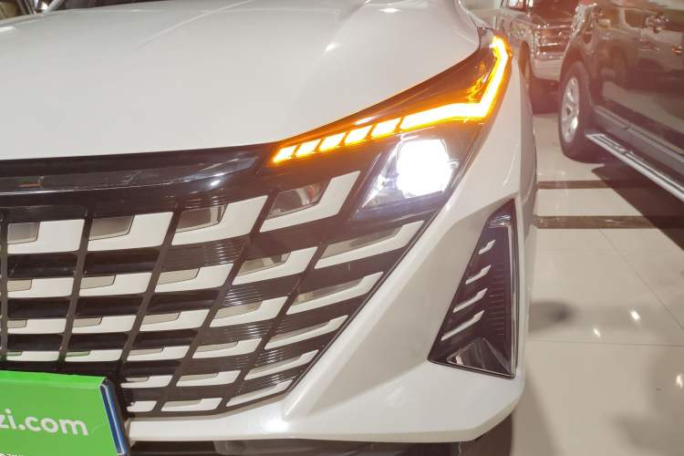 Used CHANGAN UNI-Z 2025 500Bar PRO Left Front Headlight