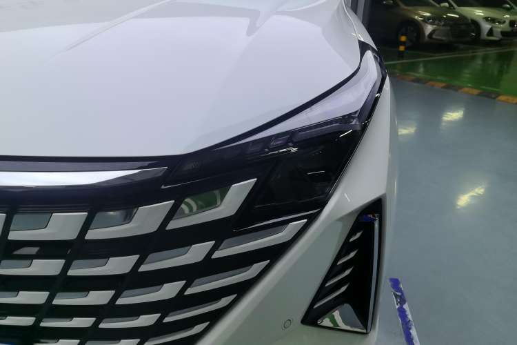 Used CHANGAN UNI-Z 2025 1.5T Premium Edition Left Front Headlight