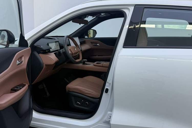 Used CHANGAN UNI-Z 2025 1.5T Premium Edition Left Front Seat
